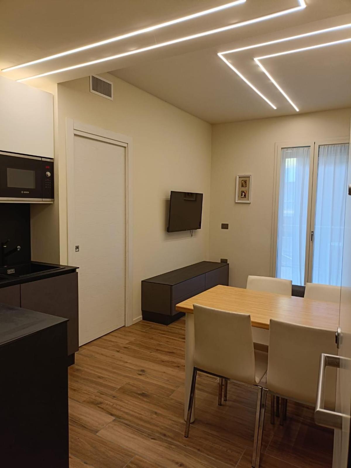 Riviera Apartments Near The Beach + Parking Rosolina Mare Esterno foto